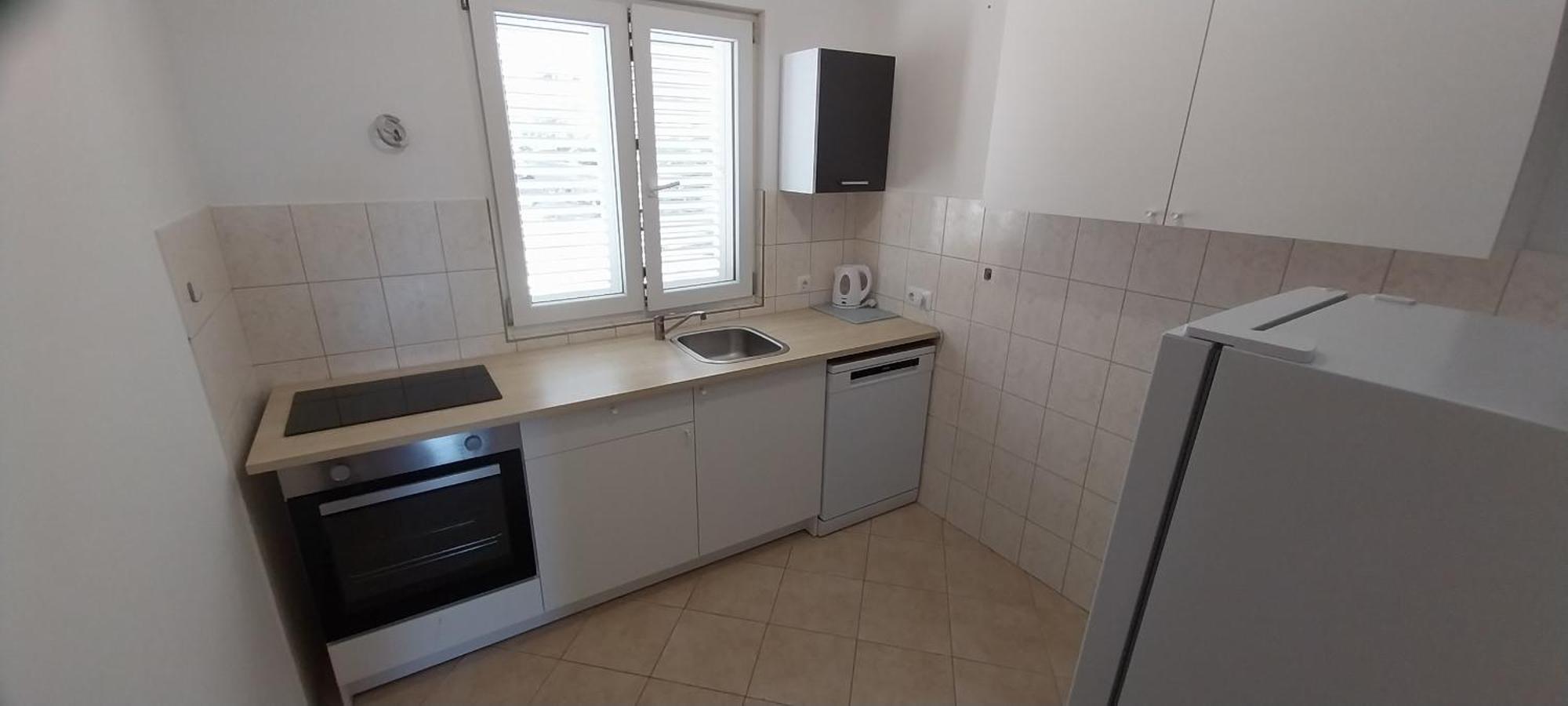 Apartments Zvonimir,Place By The Sea Mirca  Bagian luar foto
